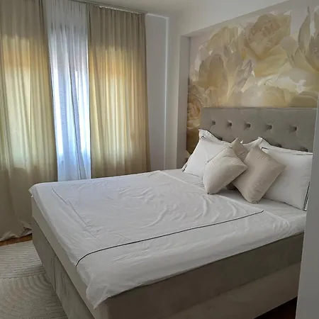 Sky Hill Apartment *