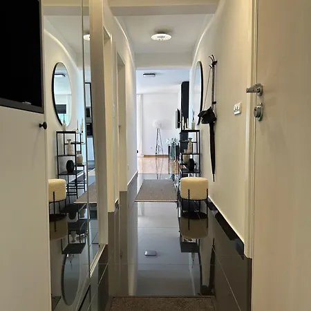 Sky Hill * موستار